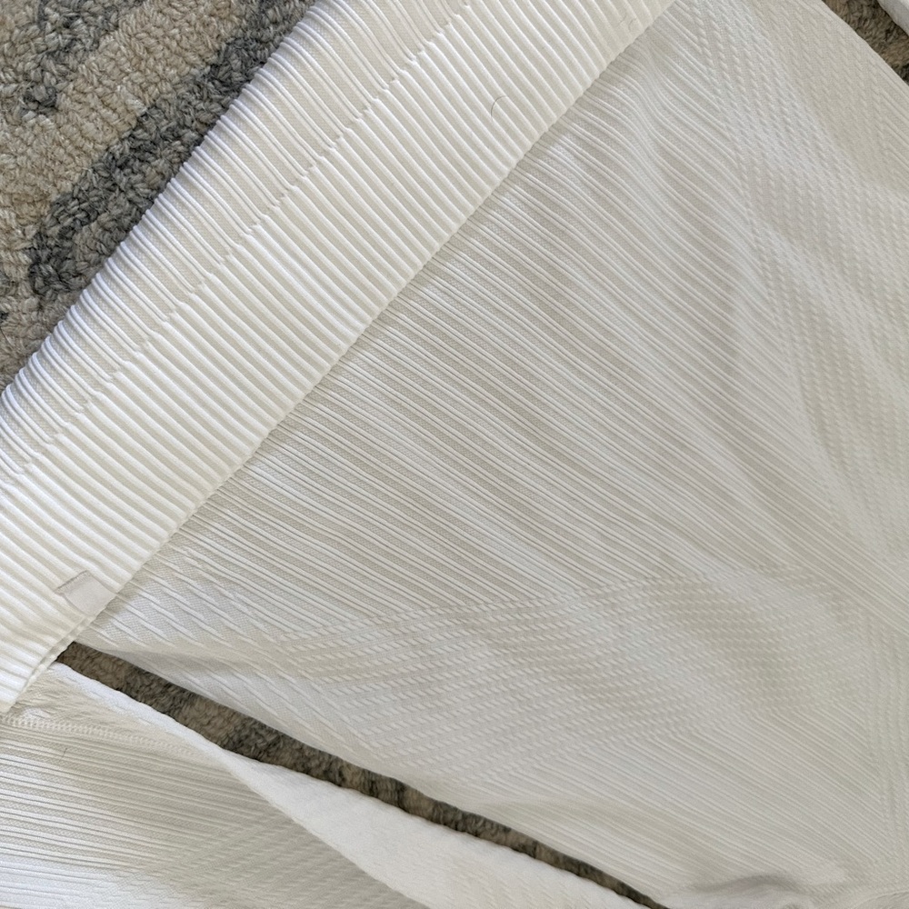 LuLulemon Rest Less Tee Sz 2 - Picture 2 of 3